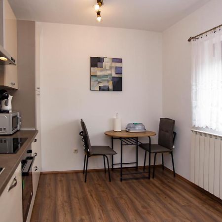 Apartment Matteo โรวีน ภายนอก รูปภาพ