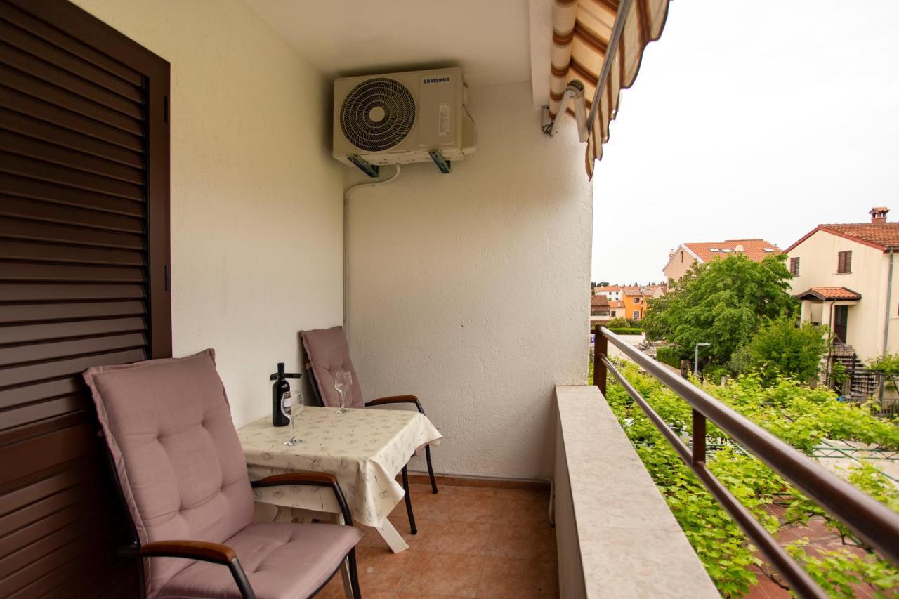 Apartment Matteo โรวีน ภายนอก รูปภาพ