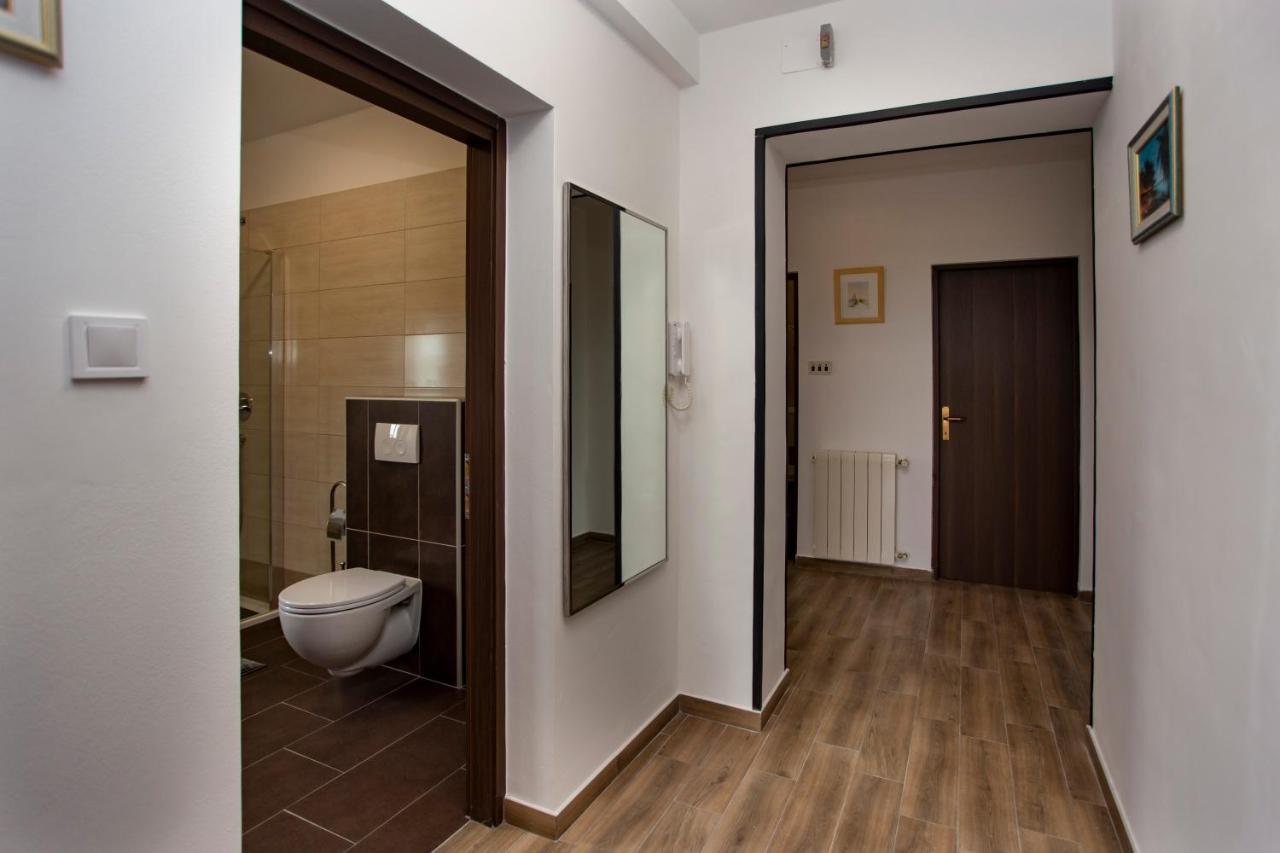 Apartment Matteo โรวีน ภายนอก รูปภาพ