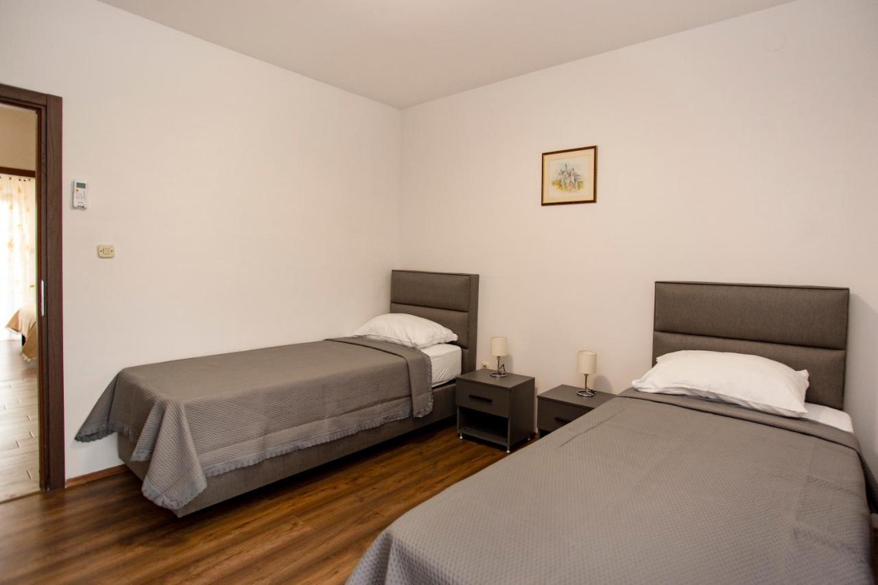 Apartment Matteo โรวีน ภายนอก รูปภาพ