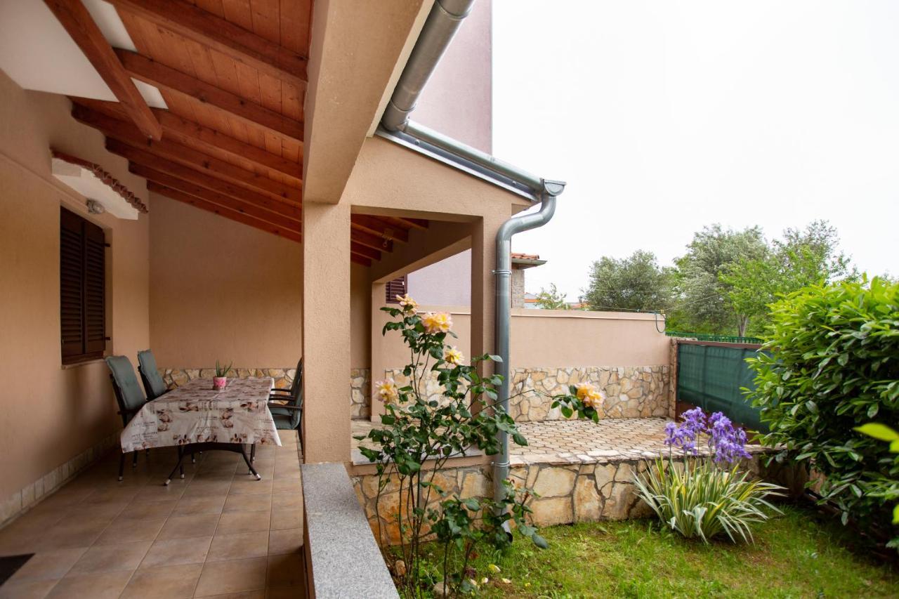 Apartment Matteo โรวีน ภายนอก รูปภาพ