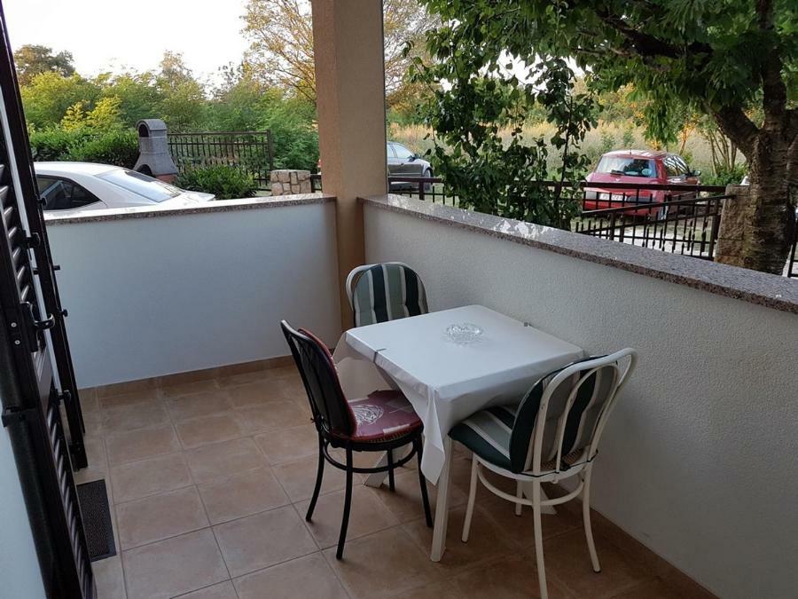 Apartment Matteo โรวีน ภายนอก รูปภาพ