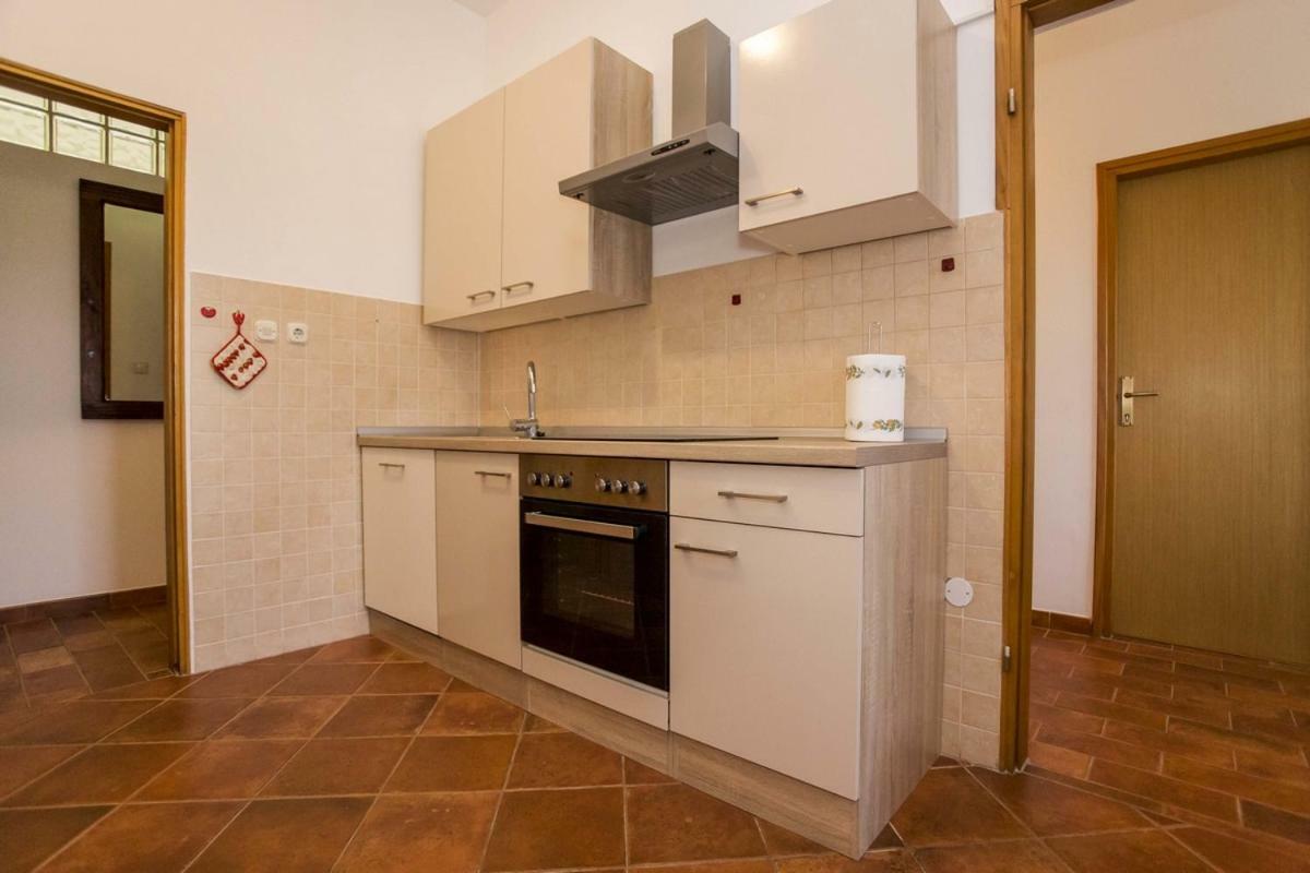 Apartment Matteo โรวีน ภายนอก รูปภาพ