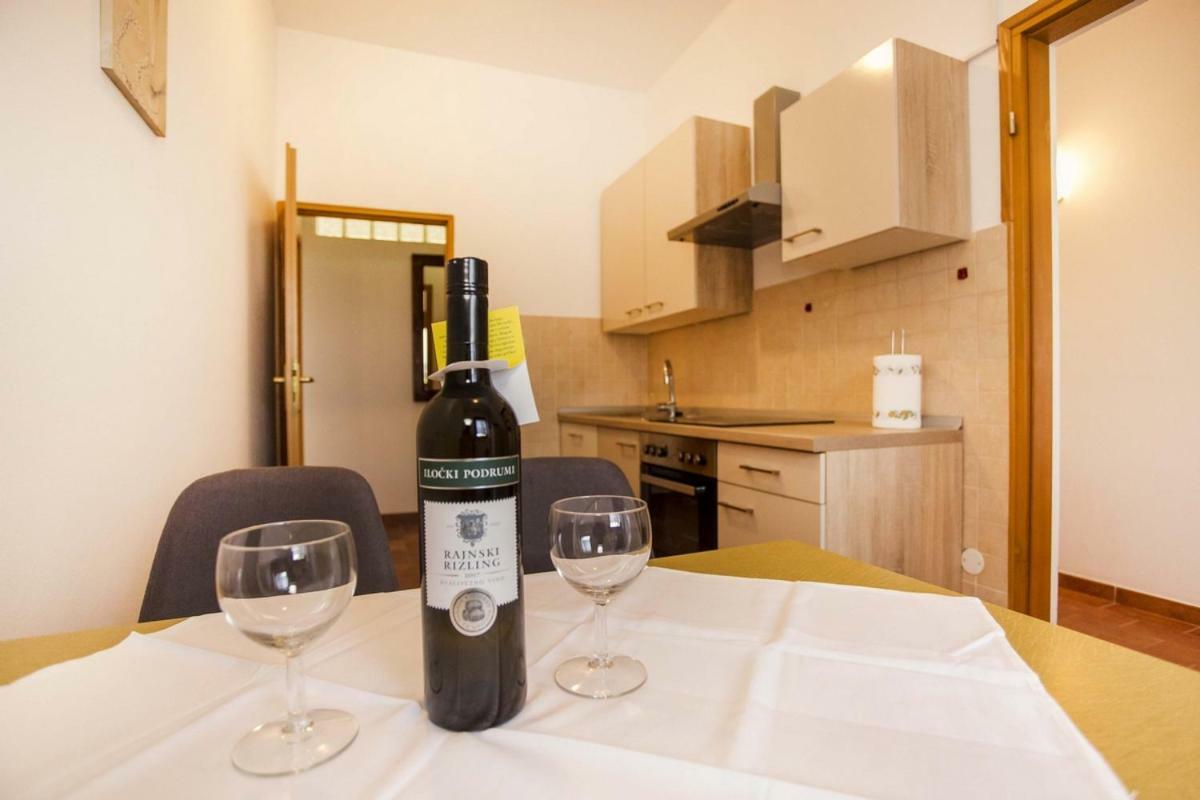 Apartment Matteo โรวีน ภายนอก รูปภาพ