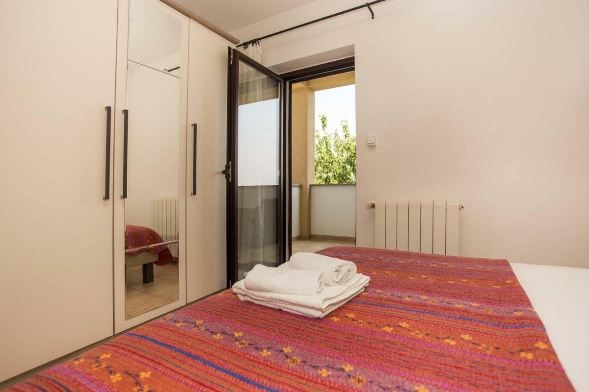 Apartment Matteo โรวีน ภายนอก รูปภาพ