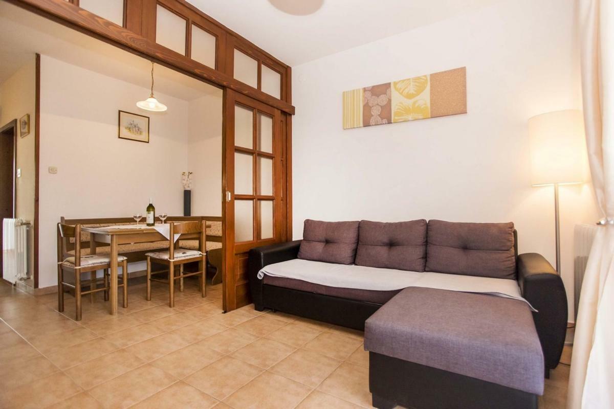 Apartment Matteo โรวีน ภายนอก รูปภาพ