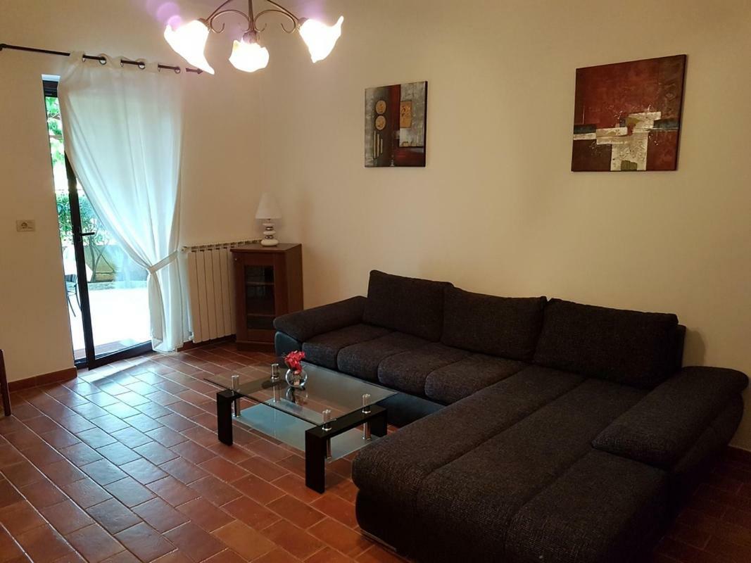 Apartment Matteo โรวีน ภายนอก รูปภาพ